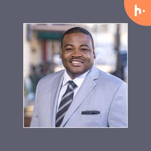 What are the benefits of attending speaking classes and workshops?