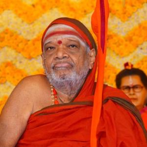 శ్రీ శ్రీ శ్రీ 108 దండి నిర్మలానందగిరి స్వామి