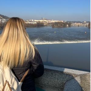 Lou’s Home Life