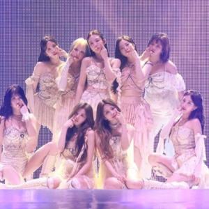 TWICE: READY TO BE SOLO COVERS - FIFTH WORLD TOUR