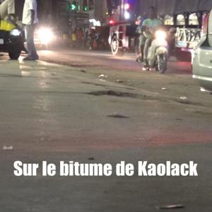 Sur le bitume de Kaolack