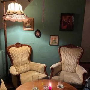 Rakı Masasında Dünyayı Kurtarmak