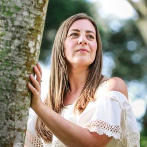 Tyfani Justo - Astrologia