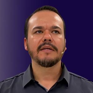 Pastor Maycon David