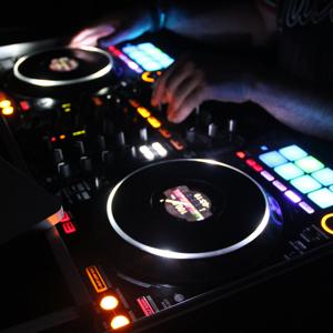EmmeCeballos DJ