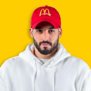 Lauro Malloy | Music Sounds is Better Here