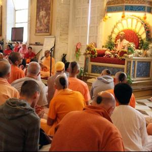 Festa della Domenica a Villa Vrindavana