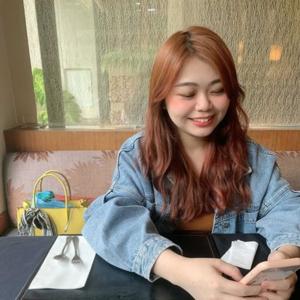 職業少女Flora的流水帳日記