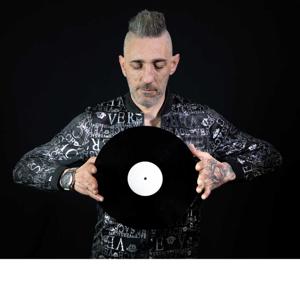 Joseph Sinatra - DANCE IN THE WORLD Radioshow