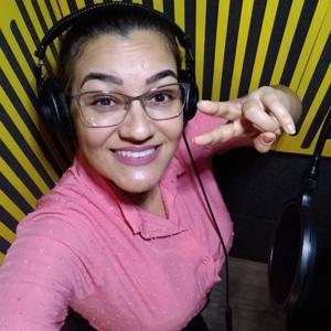 Suzi Martinez Locutora