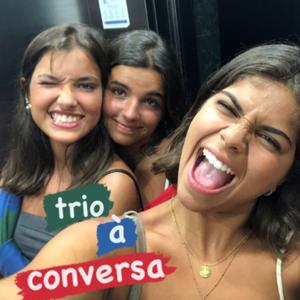 trio à conversa