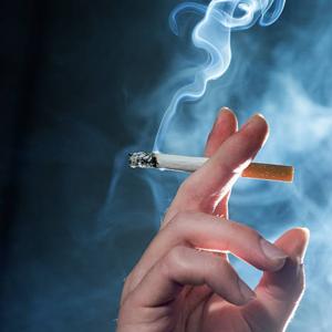 Fumare non ti rende popolare!