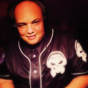 DEE JAY L.G.