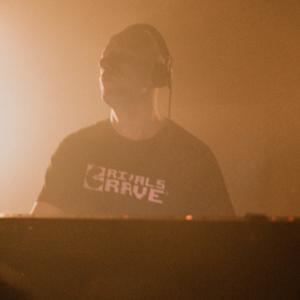 Marcel Devrient/ DJ SpringfederRivals Rave