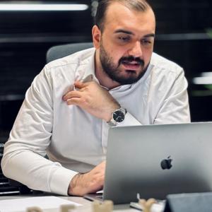 میلاد حاجیلو | مشاور کنکور آکادمی بیدار