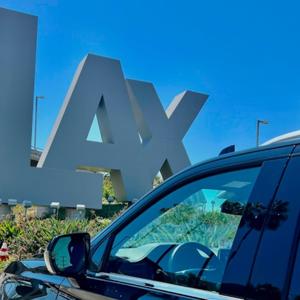 LAX Car Service by L.A Confidential Car