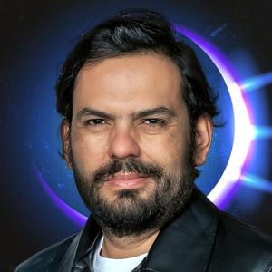 MÁS ALLÁ con ESTEBAN CRUZ / PODCAST