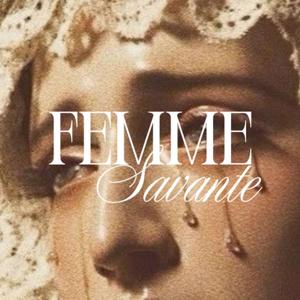 Femme Savante