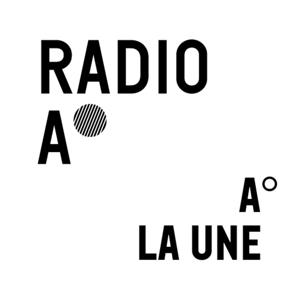 A° la une