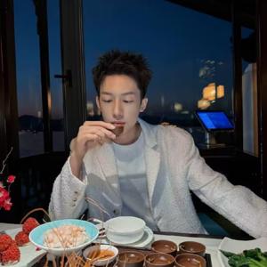 Shine哥哥|10分钟高效成长通人性情感搞钱