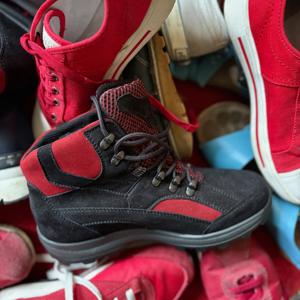 History through walking and talking fashion