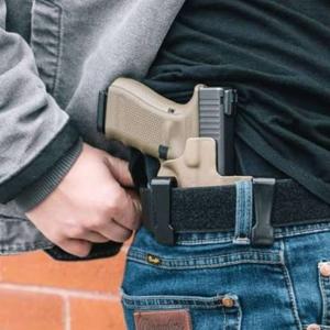 Carry Considered: Gear, Fit & Everyday Readiness