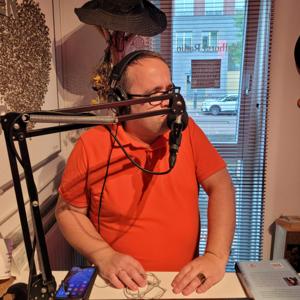 Frank Doet Een Boekje Open