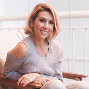 Anna Lobo - Mentoria de Almas / Mestre ThetaHealing