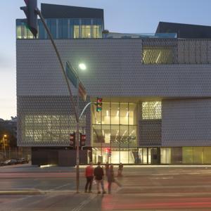 Şimdi Karşıya Geçebilirsiniz